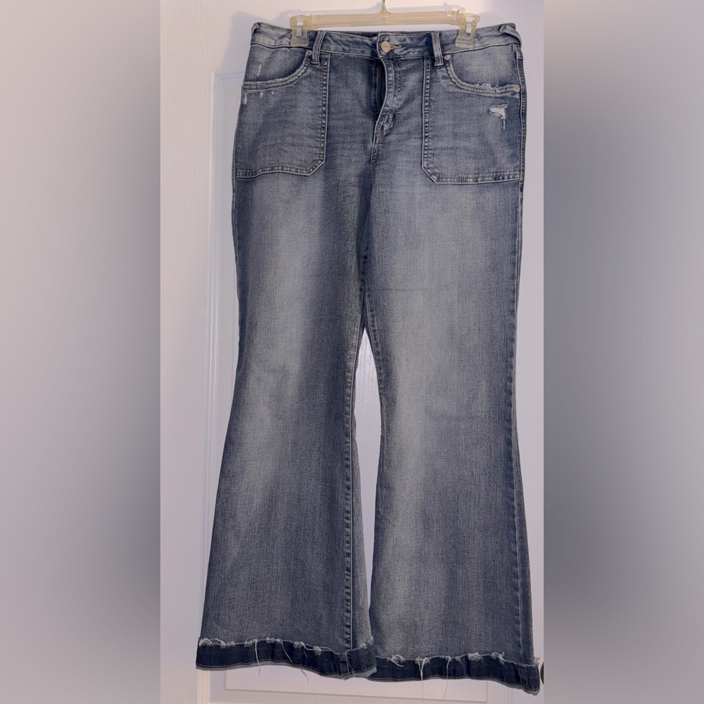 Happily Grey brand jeans sz 11/30